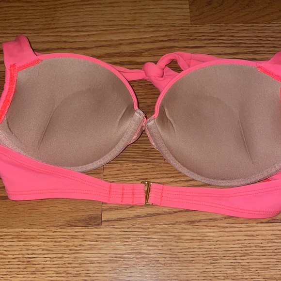 Victoria’s Secret Bikini Top - Picture 2 of 3